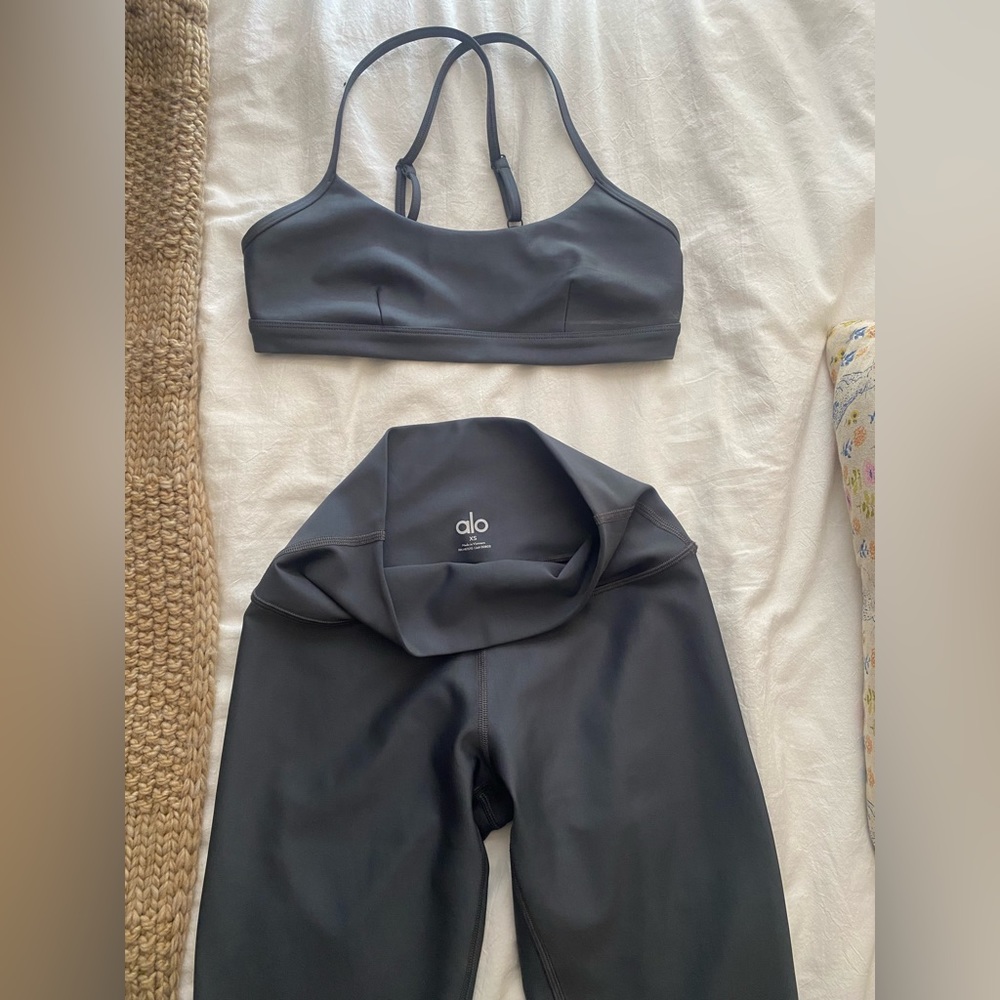 Alo Yoga Airlift Set